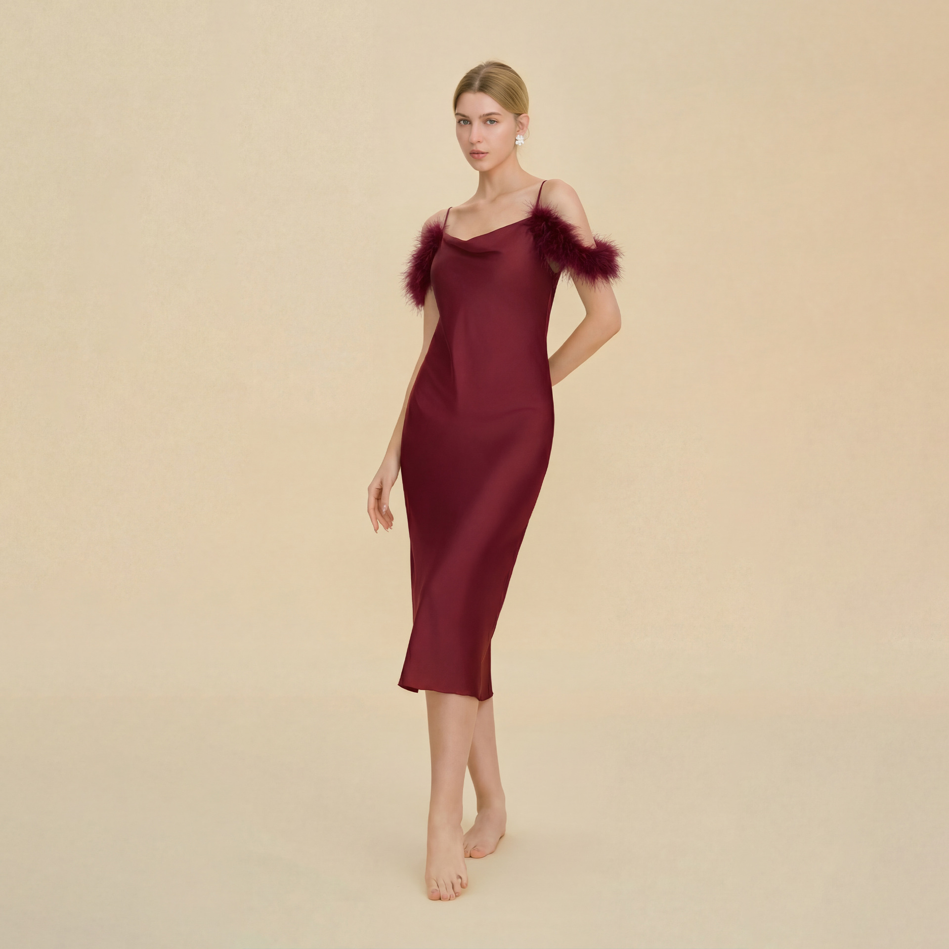 Sexy One-shoulder Nightgown with Straps - Image 4