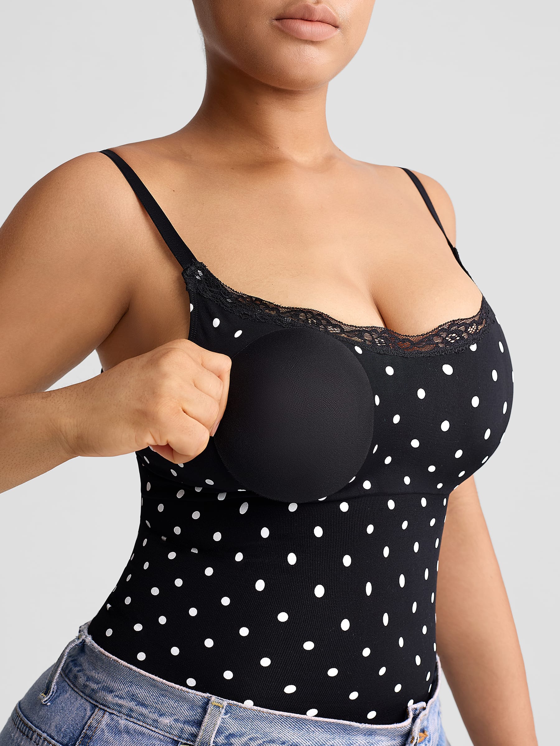 Seamless Lace Cami Bodysuit with Waist Shaping - Image 7