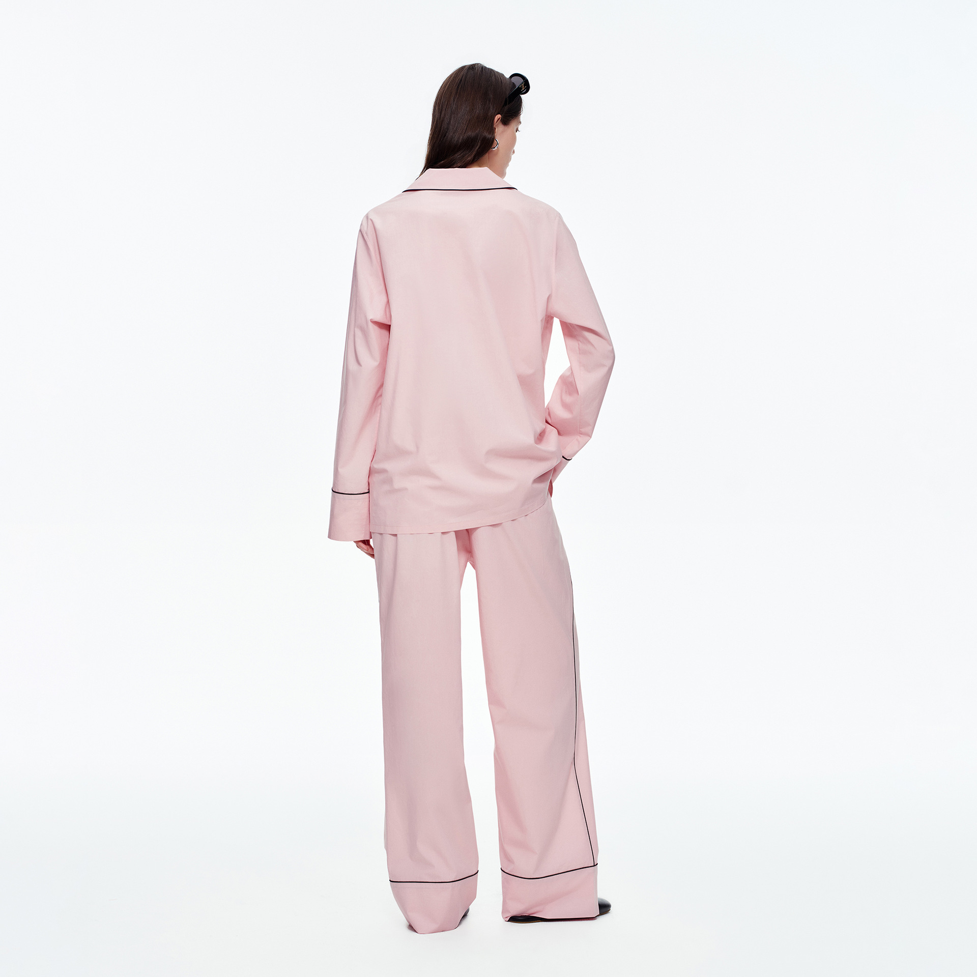 Elegant Long Sleeve Pajama Set for Women - Image 4