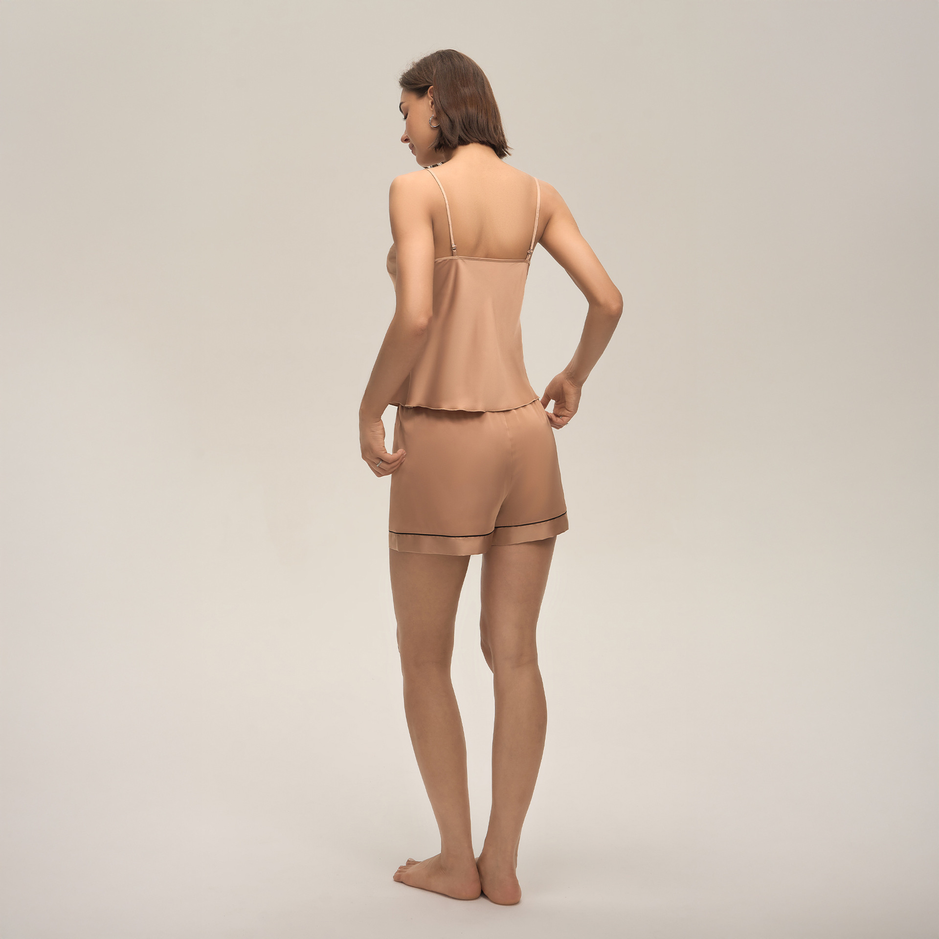 Women's Casual Suspender Shorts Set for Spring/summer - Image 4